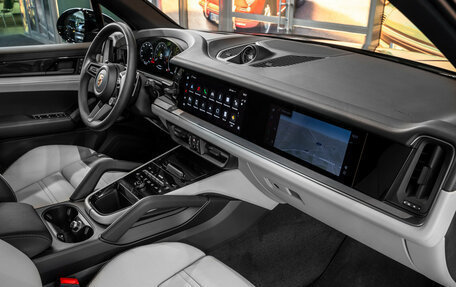 Porsche Cayenne III, 2024 год, 19 200 000 рублей, 11 фотография