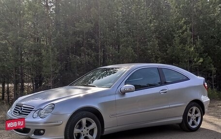 Mercedes-Benz C-Класс, 2006 год, 875 000 рублей, 2 фотография