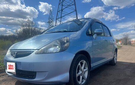 Honda Fit III, 2001 год, 420 000 рублей, 2 фотография