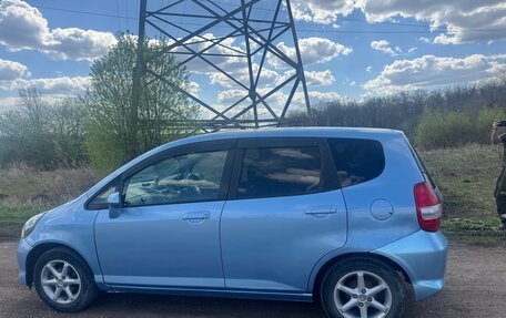 Honda Fit III, 2001 год, 420 000 рублей, 3 фотография