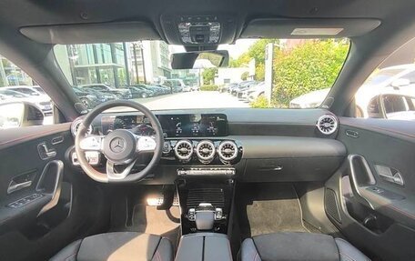 Mercedes-Benz CLA, 2022 год, 1 999 039 рублей, 2 фотография