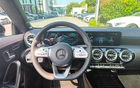 Mercedes-Benz CLA, 2022 год, 1 999 039 рублей, 4 фотография