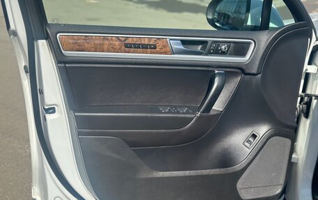 Volkswagen Touareg III, 2018 год, 3 650 000 рублей, 17 фотография