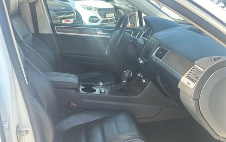 Volkswagen Touareg III, 2018 год, 3 650 000 рублей, 14 фотография