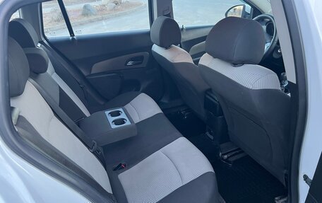 Chevrolet Cruze II, 2013 год, 750 000 рублей, 9 фотография