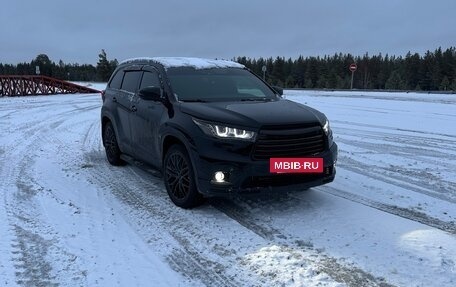 Toyota Highlander III, 2014 год, 3 900 000 рублей, 2 фотография