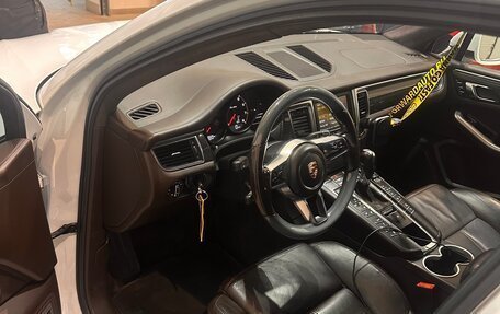 Porsche Macan I рестайлинг, 2014 год, 3 100 000 рублей, 8 фотография