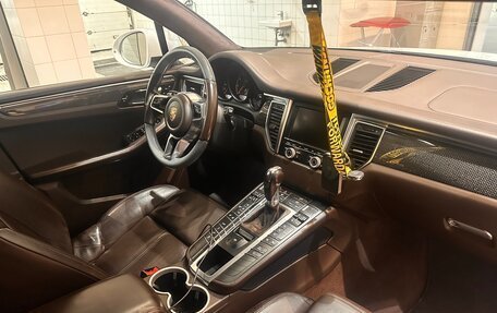 Porsche Macan I рестайлинг, 2014 год, 3 100 000 рублей, 13 фотография