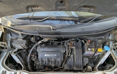Honda Mobilio Spike I рестайлинг, 2005 год, 420 000 рублей, 7 фотография