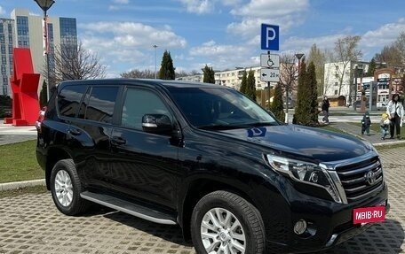 Toyota Land Cruiser Prado 150 рестайлинг 2, 2014 год, 3 780 000 рублей, 2 фотография