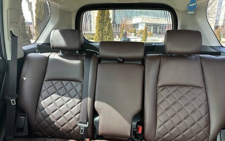 Toyota Land Cruiser Prado 150 рестайлинг 2, 2014 год, 3 780 000 рублей, 9 фотография
