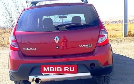Renault Sandero I, 2013 год, 765 000 рублей, 2 фотография