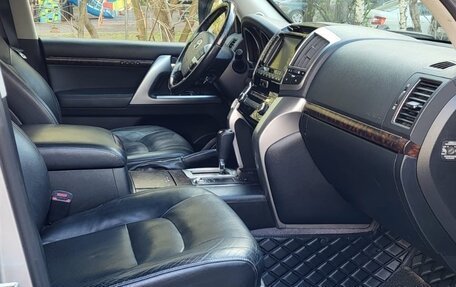 Toyota Land Cruiser 200, 2013 год, 3 700 000 рублей, 6 фотография