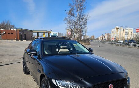 Jaguar XE I рестайлинг, 2017 год, 2 500 000 рублей, 1 фотография