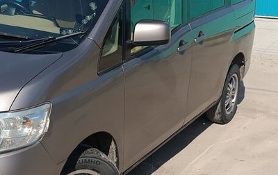 Nissan Serena III, 2005 год, 900 000 рублей, 1 фотография