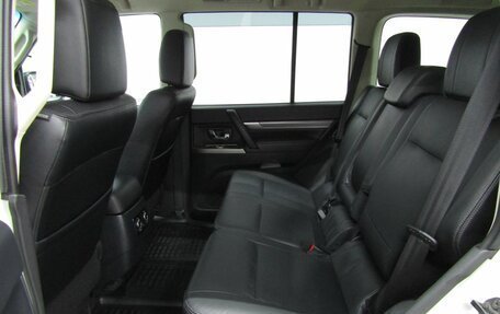 Mitsubishi Pajero IV, 2018 год, 3 480 000 рублей, 12 фотография