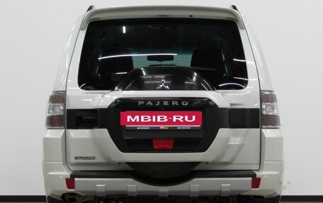 Mitsubishi Pajero IV, 2018 год, 3 480 000 рублей, 4 фотография