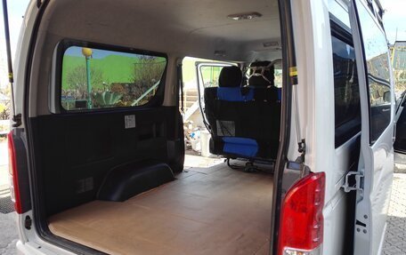 Toyota HiAce H200, 2014 год, 3 900 000 рублей, 13 фотография