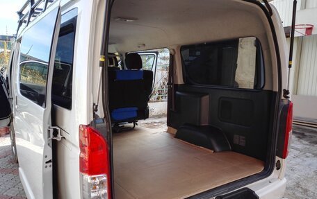 Toyota HiAce H200, 2014 год, 3 900 000 рублей, 14 фотография