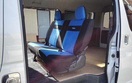 Toyota HiAce H200, 2014 год, 3 900 000 рублей, 16 фотография