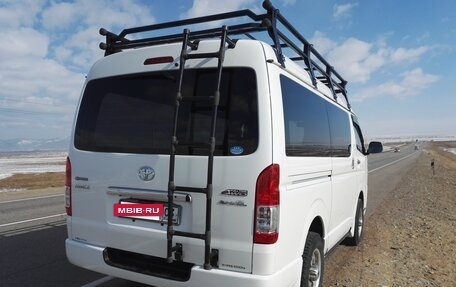 Toyota HiAce H200, 2014 год, 3 900 000 рублей, 8 фотография