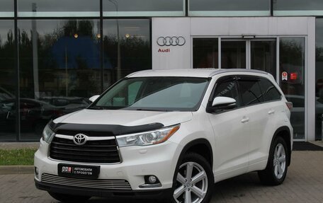 Toyota Highlander III, 2015 год, 3 100 000 рублей, 1 фотография