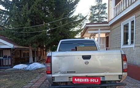 Nissan NP300, 2012 год, 1 220 000 рублей, 9 фотография