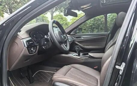 BMW 5 серия, 2021 год, 4 359 000 рублей, 14 фотография
