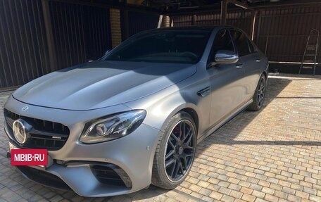 Mercedes-Benz E-Класс AMG, 2018 год, 7 700 000 рублей, 3 фотография