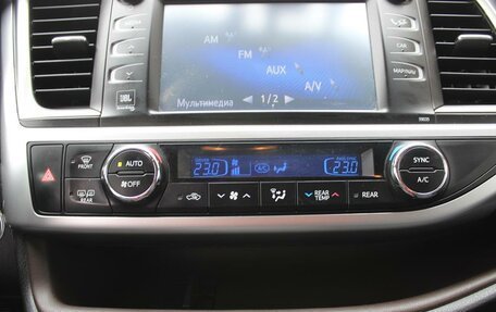 Toyota Highlander III, 2015 год, 3 100 000 рублей, 29 фотография