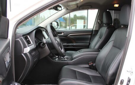Toyota Highlander III, 2015 год, 3 100 000 рублей, 34 фотография