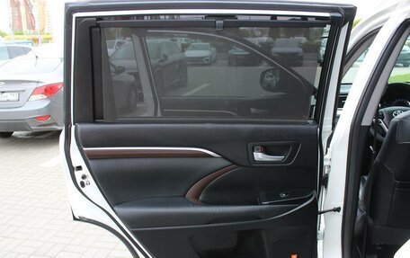 Toyota Highlander III, 2015 год, 3 100 000 рублей, 32 фотография