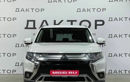 Mitsubishi Outlander III рестайлинг 3, 2019 год, 2 429 000 рублей, 2 фотография