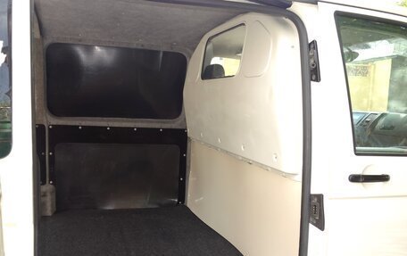 Volkswagen Transporter T5 рестайлинг, 2009 год, 1 800 000 рублей, 11 фотография