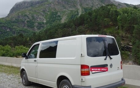 Volkswagen Transporter T5 рестайлинг, 2009 год, 1 800 000 рублей, 14 фотография