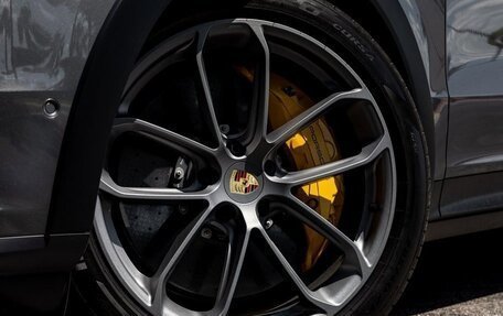 Porsche Cayenne III, 2024 год, 28 000 000 рублей, 34 фотография