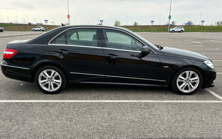 Mercedes-Benz E-Класс, 2011 год, 1 600 000 рублей, 4 фотография