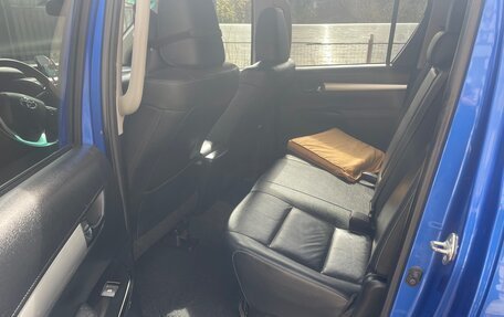 Toyota Hilux VIII, 2016 год, 3 450 000 рублей, 27 фотография