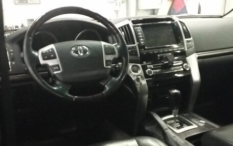 Toyota Land Cruiser 200, 2015 год, 4 368 000 рублей, 5 фотография