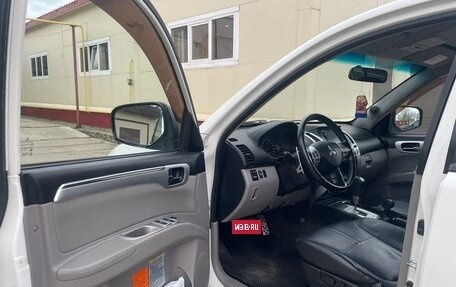 Mitsubishi Pajero Sport II рестайлинг, 2012 год, 1 590 000 рублей, 10 фотография