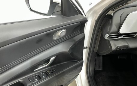 Hyundai Elantra, 2024 год, 2 550 000 рублей, 21 фотография