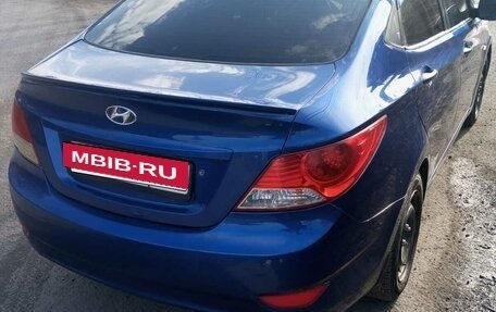 Hyundai Solaris II рестайлинг, 2011 год, 600 000 рублей, 7 фотография