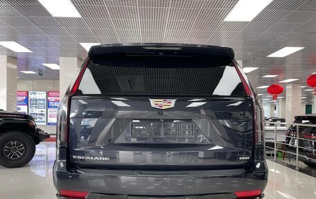 Cadillac Escalade V, 2023 год, 15 900 000 рублей, 6 фотография