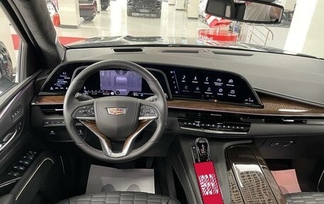 Cadillac Escalade V, 2023 год, 15 900 000 рублей, 16 фотография