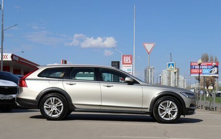 Volvo V90 Cross Country I рестайлинг, 2018 год, 2 990 000 рублей, 4 фотография