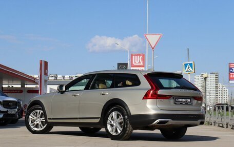 Volvo V90 Cross Country I рестайлинг, 2018 год, 2 990 000 рублей, 7 фотография