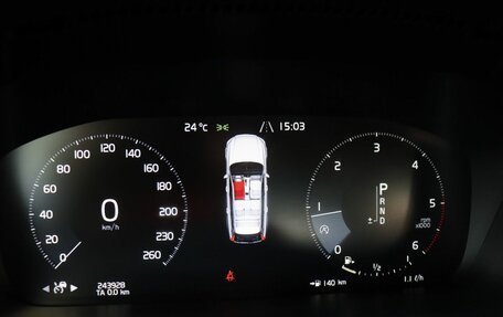 Volvo V90 Cross Country I рестайлинг, 2018 год, 2 990 000 рублей, 15 фотография