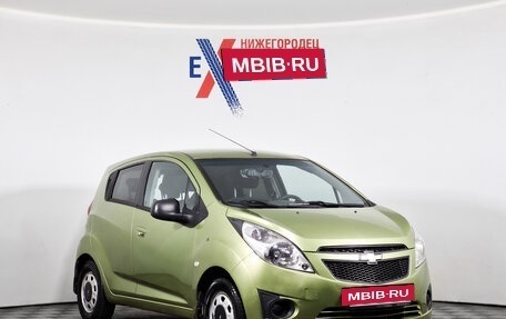 Chevrolet Spark III, 2013 год, 573 000 рублей, 2 фотография