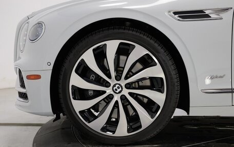 Bentley Flying Spur, 2022 год, 16 116 406 рублей, 24 фотография