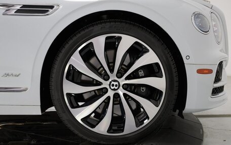 Bentley Flying Spur, 2022 год, 16 116 406 рублей, 22 фотография